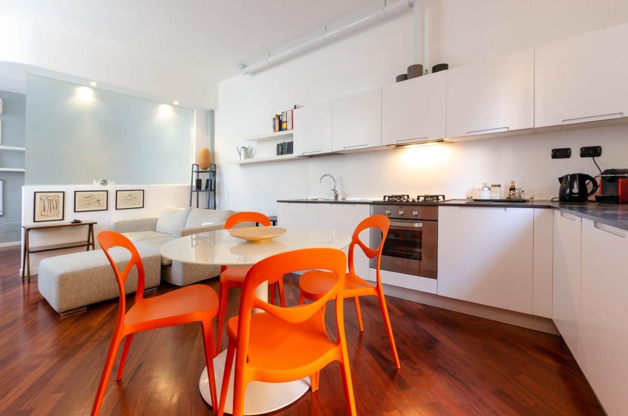 Easy Central Loft - Monza Bagian luar foto
