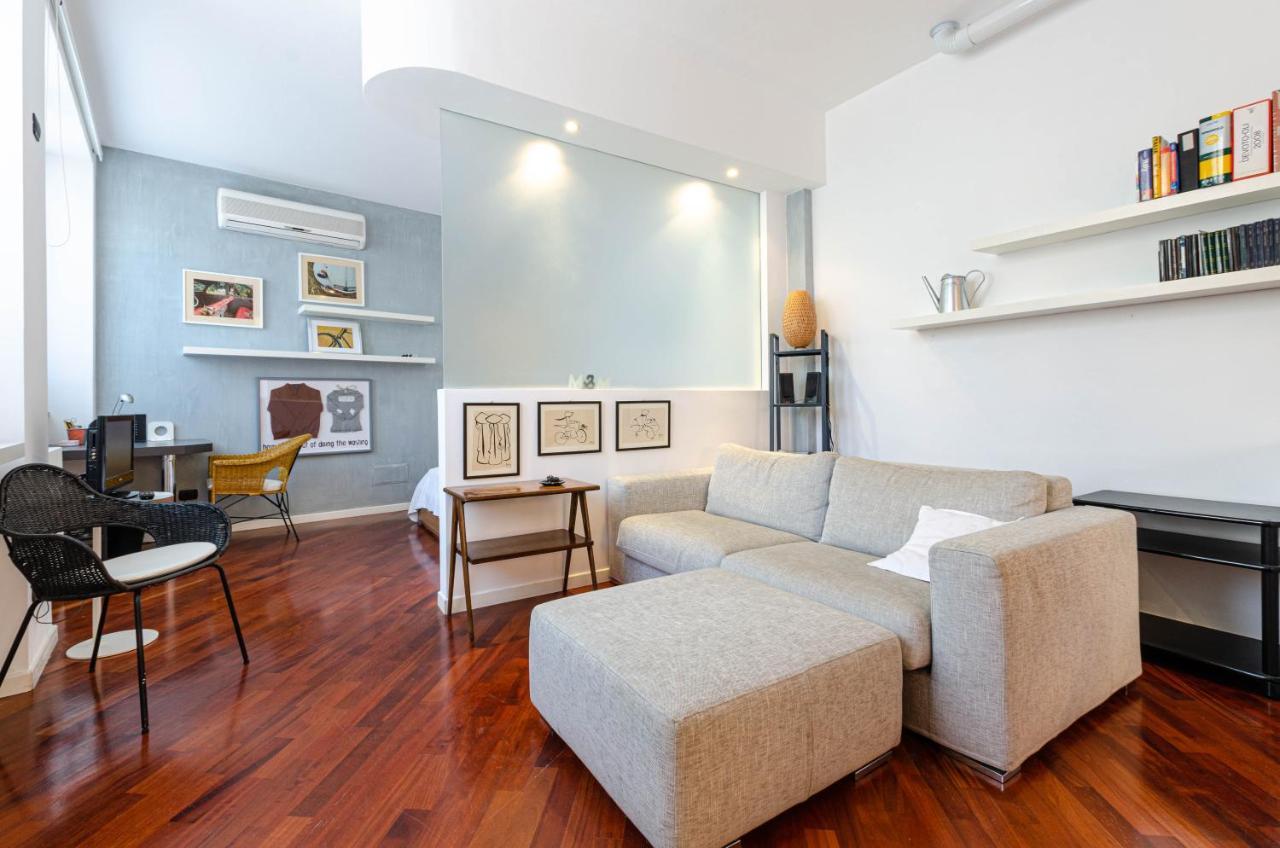 Easy Central Loft - Monza Bagian luar foto