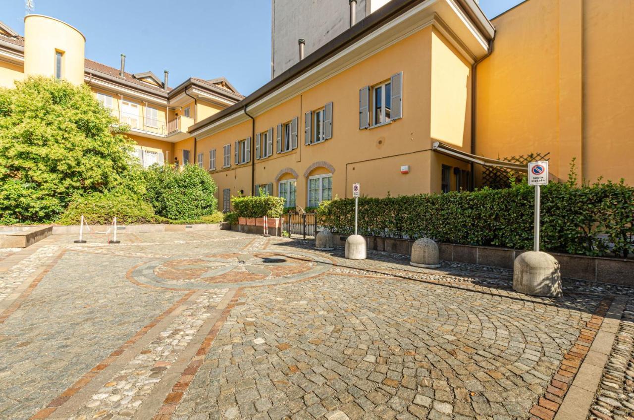 Easy Central Loft - Monza Bagian luar foto